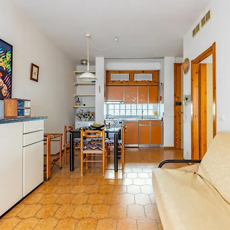 Daire Garden With Balcony!