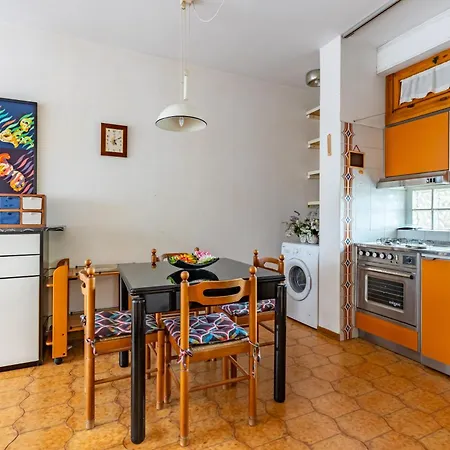 Guesthost - Garden With Balcony! Viareggio