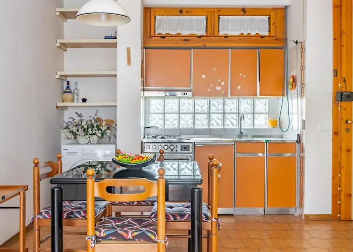 Apartment Guesthost - Garden With Balcony! Viareggio