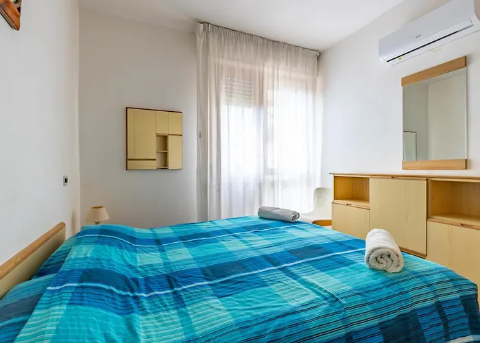 Guesthost - Garden With Balcony! Viareggio