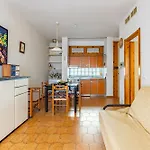 דירה Guesthost - Garden With Balcony!